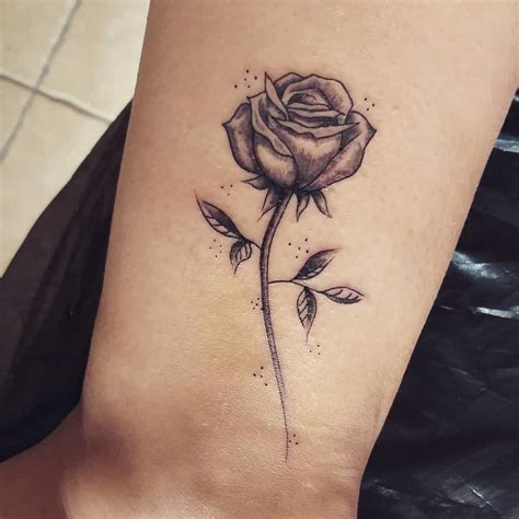 Top more than 148 simple rose tattoo designs - POPPY