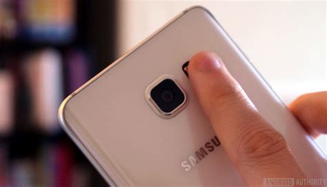 Why the Samsung Galaxy S8 finger scanner location is ...