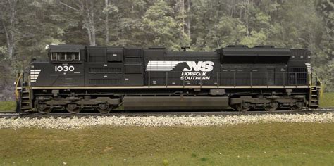 Athearn Genesis Norfolk Southern SD70ACe NS #1030 - BradleyDCC Custom Models