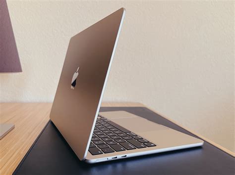 New MacBook Air M2 Review: Pro Versus Air Is Less of a Debate Now - Newsweek