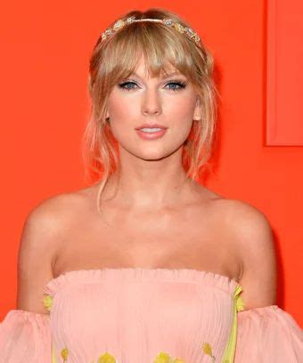 Taylor Swift Did Her Own Hair For Her 'Folklore' Drop in 2022 | Taylor swift hair, Taylor swift ...