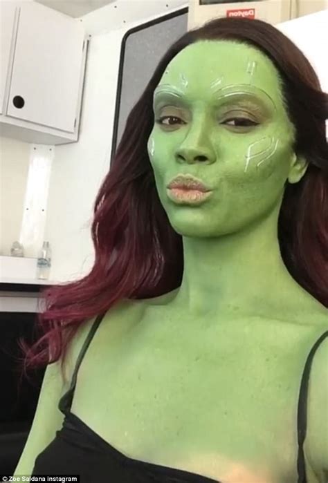 Zoe Saldana becomes Gamora on set of Avengers Infinity War | Daily Mail Online