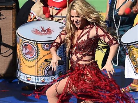 Shakira, Santana Electrify World Cup 2014 Closing Ceremony - FIFA World ...