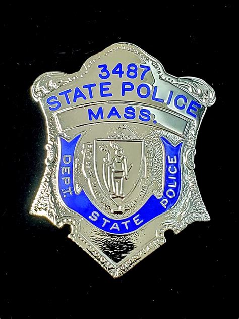 Collectors-Badges Auctions - Massachusetts State Police Trooper # 3487