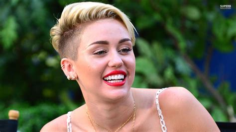 Miley Cyrus HD Wallpapers - Wallpaper Cave