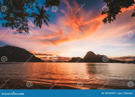 El Nido Bay And Cadlao Island At Sunset, Palawan, Philippines Stock ...