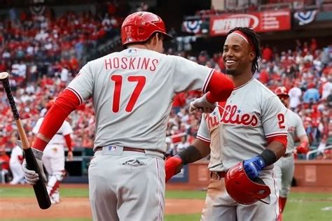 Phillies score six in the ninth to beat Cardinals 6-3 in Game 1