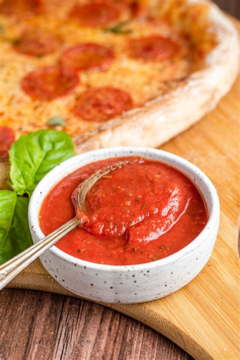 5-Minute No-Cook Pizza Sauce (With Canned Tomato Sauce) » the practical ...