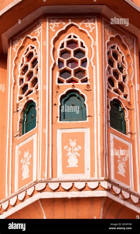 City Palace Jaipur Rajasthan India Architecture Ornate Window Pillar Sandstone Stock Photo - Alamy