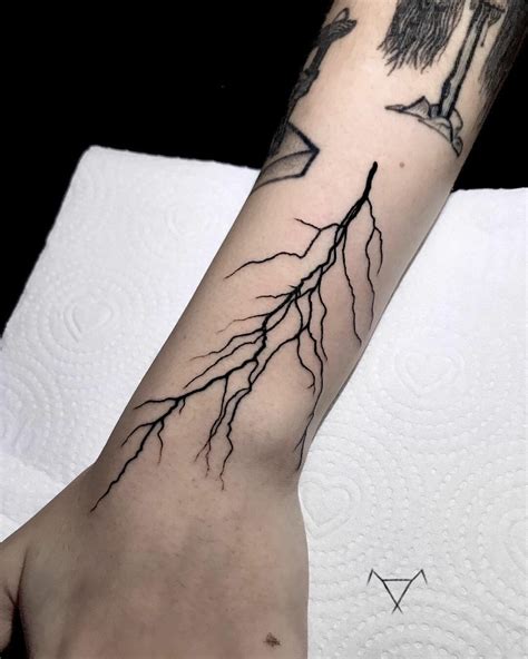 101 Best Lightning Tattoo Ideas You Have To See To Believe! - Outsons