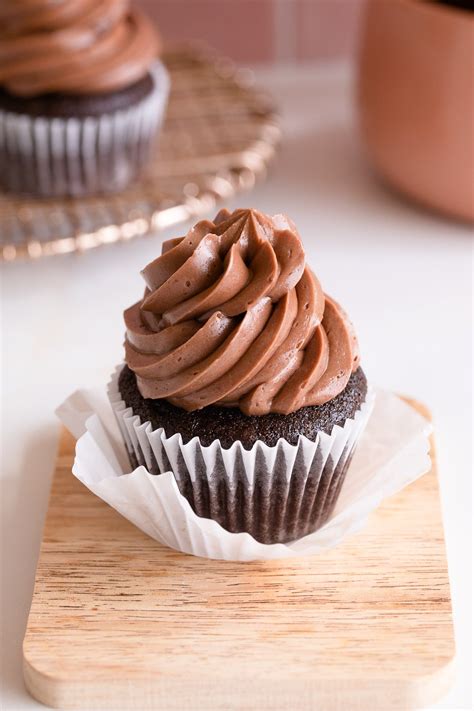 Chocolate Swiss Meringue Buttercream Frosting - Partylicious