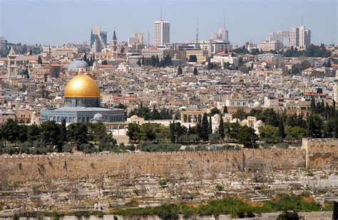 File:Jerusalem from mt olives.jpg - Wikipedia