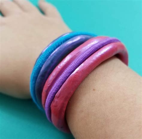 Hair Tie Bracelet DIY - Make a Hair Tie Holder * Moms and Crafters