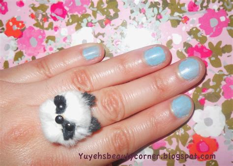Yuyehs Beauty Corner : Aqua nail polish from Forever 21
