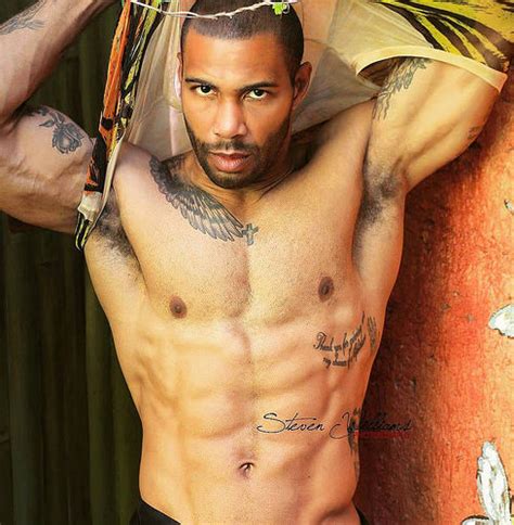 Omari Hardwick 2018: Wife, tattoos, smoking & body facts - Taddlr