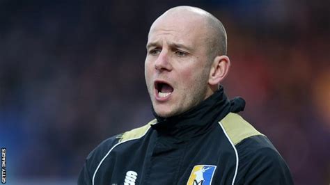 Mansfield Town: Boss Adam Murray registers as player - BBC Sport