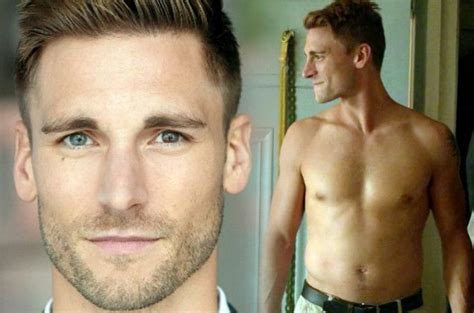 TheMoInMontrose | Shirtless celebrities, Shirtless actors, Beautiful men faces