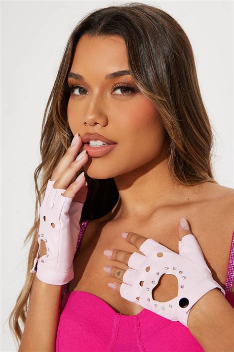 Drive Me Overboard Gloves - Pink | Fashion Nova, Accessories | Fashion Nova