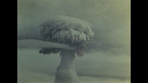 The very first thermonuclear explosion - YouTube