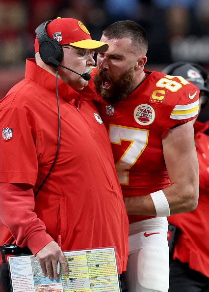 Travis Kelce pushes coach; Andy Reid responds