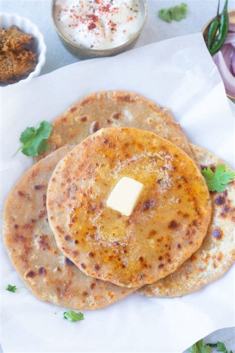 Paneer Paratha - Piping Pot Curry