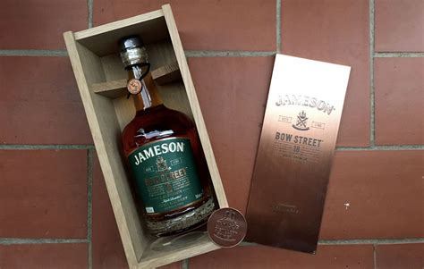 Jameson Bow Street 18 Year Old Cask Strength Irish Whiskey Review | The ...