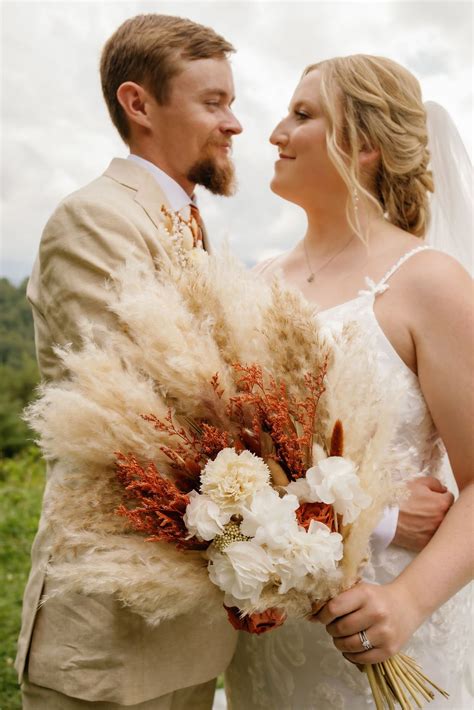 How To Get More Variety in Your Gatlinburg Wedding Gallery — Lauren ...