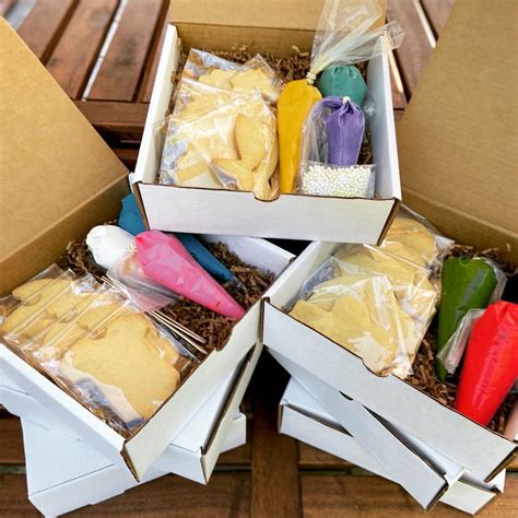 DIY Cookie Decorating Kit - The Chocolate Dozen LLC