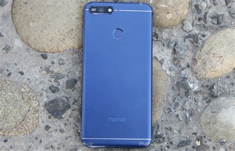 Honor 7A Review: Bang For Your Buck? - PhoneYear