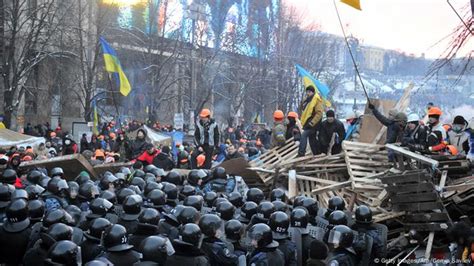 Maidan protests continue after night of violence | Europe| News and ...