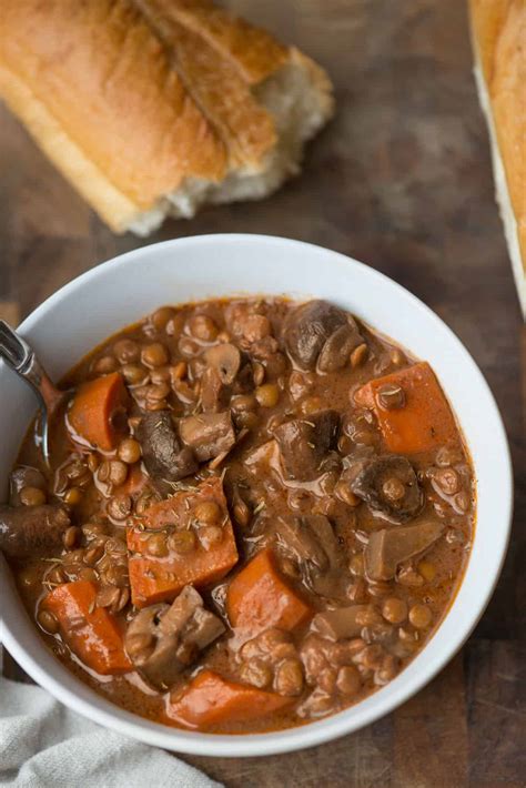 Vegetarian Beef Bourguignon (Dutch Oven Recipe) - Tastes Just Like A Memory