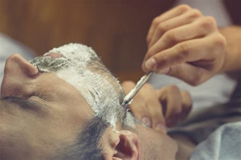 Why You Should Get A Barber's Beard Trim - 18|8 Fine Men's Salons ...