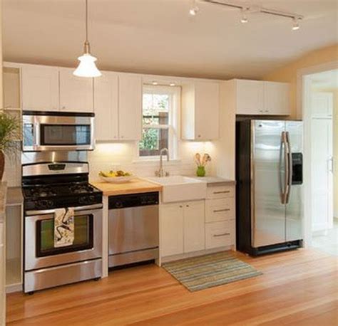 Kitchen Designs For Small Kitchens Layouts