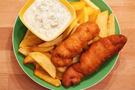 Fish And Chips Sauce : Homemade Fish and chips with double-fried chips ...