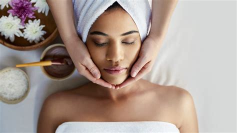 Facials Every Month: What to Expect at Facelogic Spa – The Best Spas ...