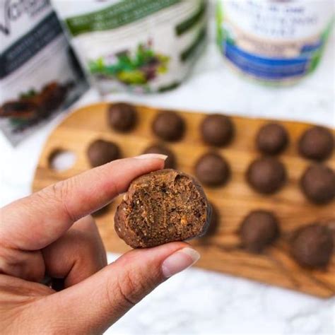 Chocolate Protein Balls