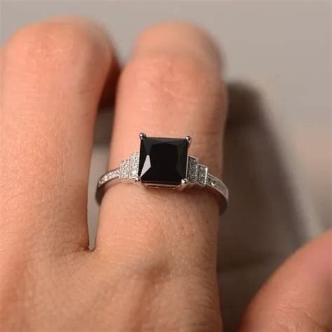 Gemone Diamonds Men's Black Diamond Engagement Ring at Rs 85000 in Surat