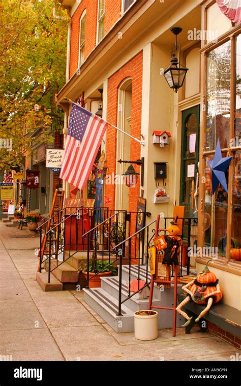 Downtown Lititz, Pennsylvania, USA Stock Photo - Alamy