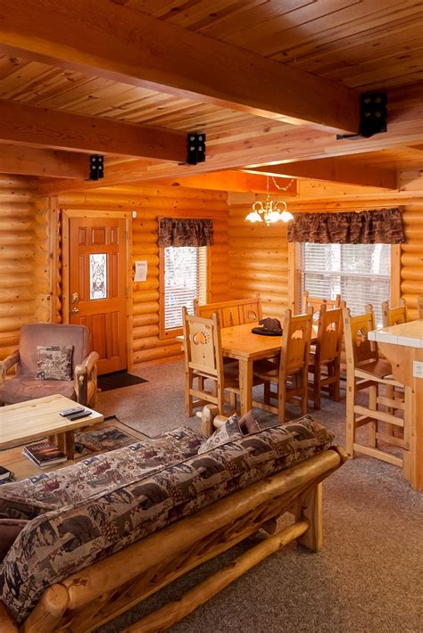 Lodge style log furniture - custom made in Cheyenne Wyoming. Log cabin coziness in Big Bear Lake ...