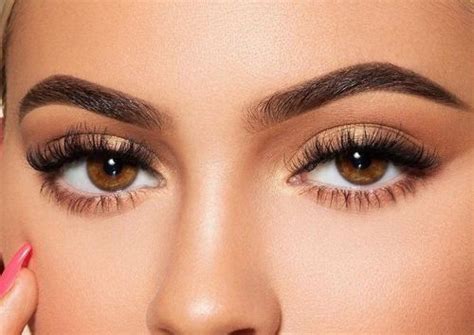 15 Amazing Makeup And Beauty Tips From Kylie Jenner | Fabbon