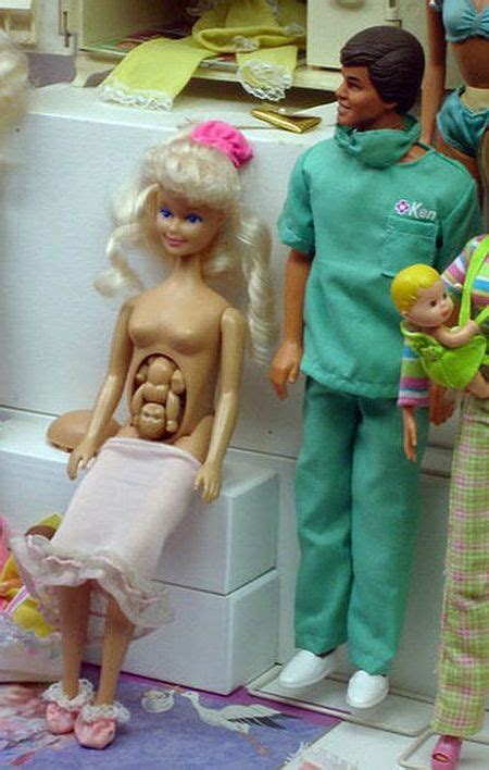 Barbie's Pregnant Friend Midge (18 pics)