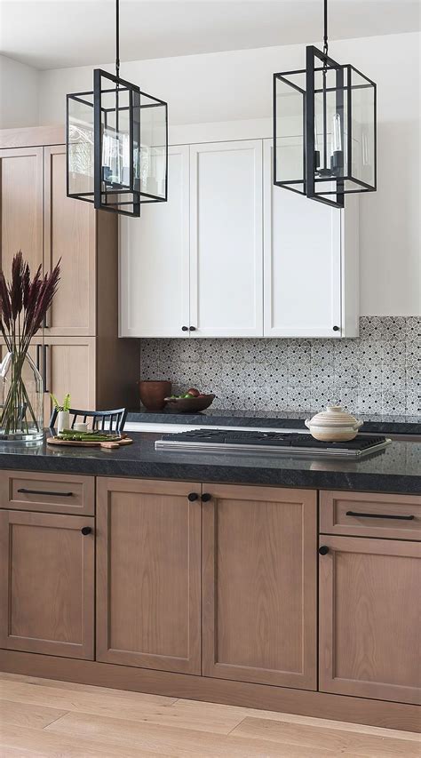 20+ Backsplashes For Black Countertops – DECOOMO