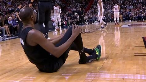 Kevin Durant goes down with apparent knee injury after colliding with Jimmy Butler | NBA on ESPN ...