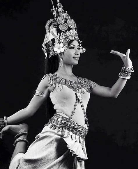 Apsara Dance Class Siem Reap | Navutu Dreams