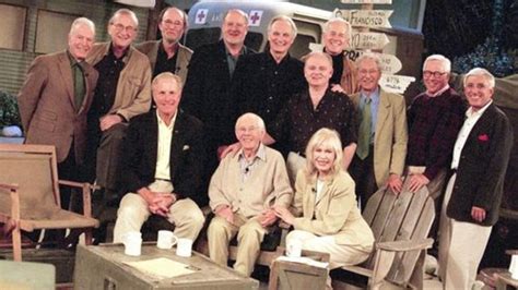 'M*A*S*H': 30th Anniversary Reunion (2002) | MUBI