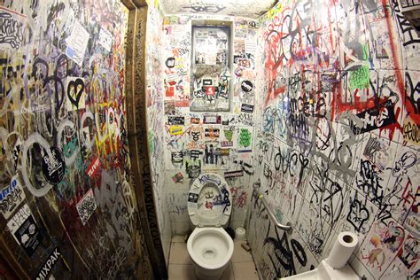 Pub Toilet Graffiti and the Art of Avoiding Sectarian Violence