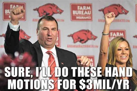 The best Arkansas memes heading into the 2015 season