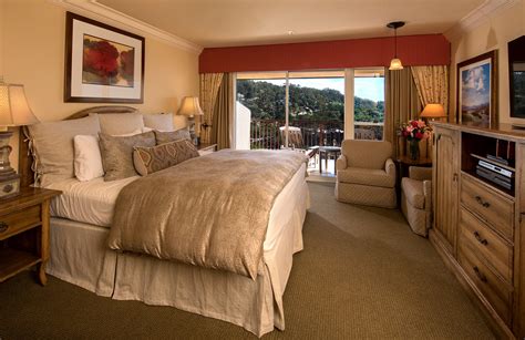 Room 10 ~ Cove View Rooms - King Bed (Rates from $459-$519) | Tickle ...