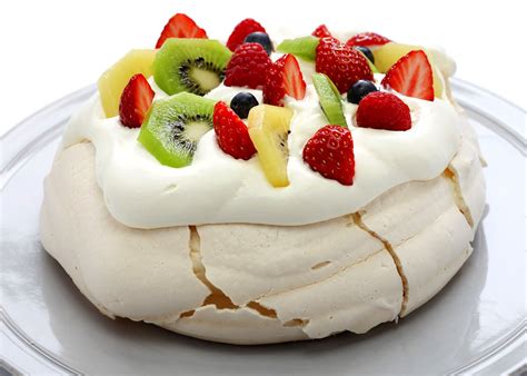 Update more than 75 australian pavlova cake latest - in.daotaonec