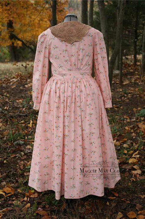 Victorian Era Work dress in cotton print – Maggie May Clothing- Fine Historical Fashion